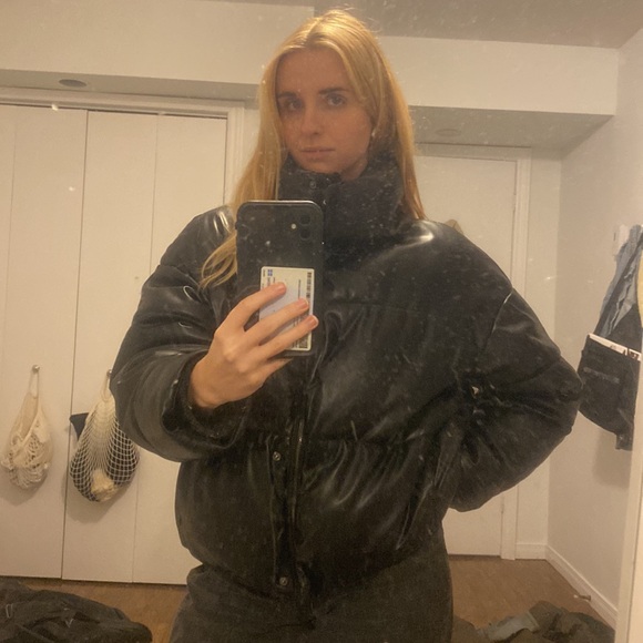 Black leather puffer jacket - Picture 3 of 3